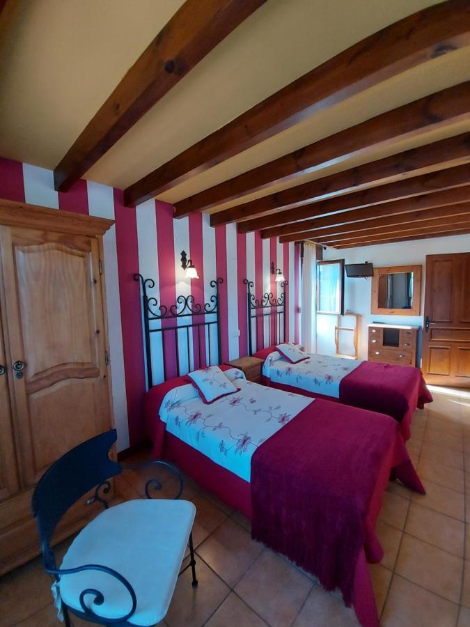 ホテル Casa De Labranza Ria De Castellanos アルヌエロ エクステリア 写真